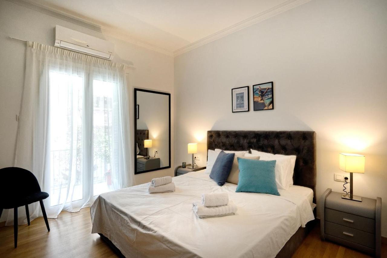 Elegant Big Apartment In Athens Center With Balcony Eksteriør billede
