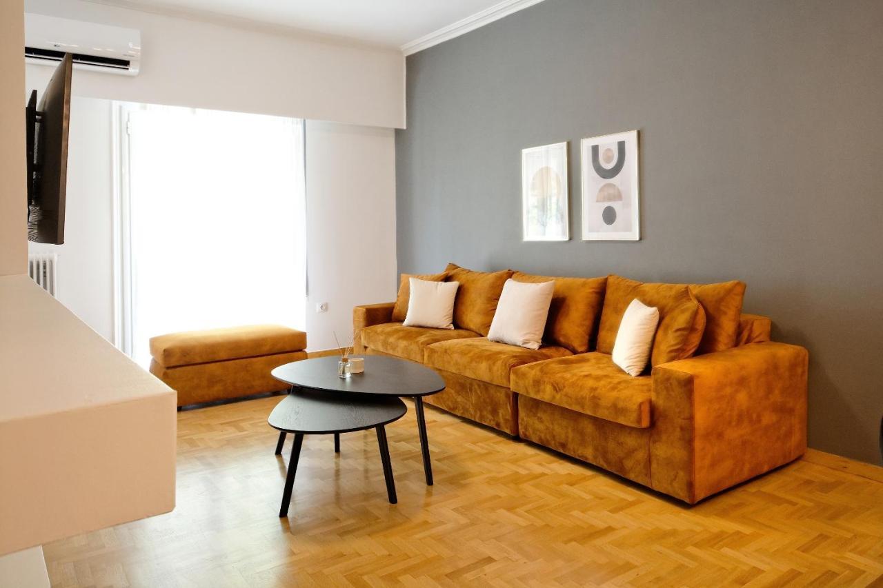 Elegant Big Apartment In Athens Center With Balcony Eksteriør billede