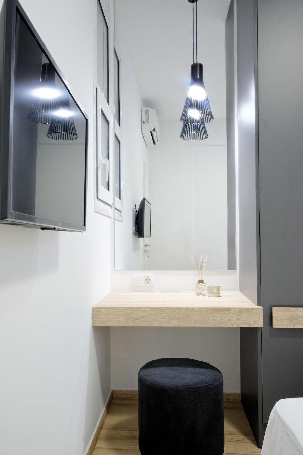 Elegant Big Apartment In Athens Center With Balcony Eksteriør billede