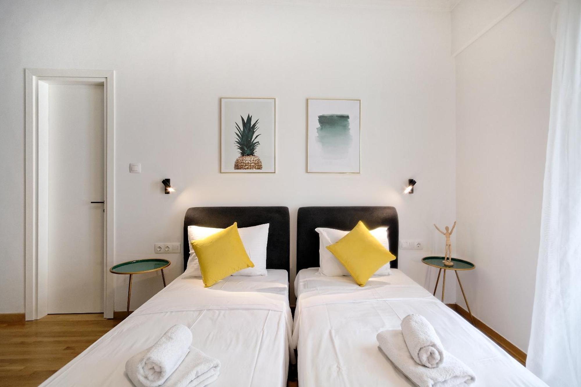 Elegant Big Apartment In Athens Center With Balcony Eksteriør billede
