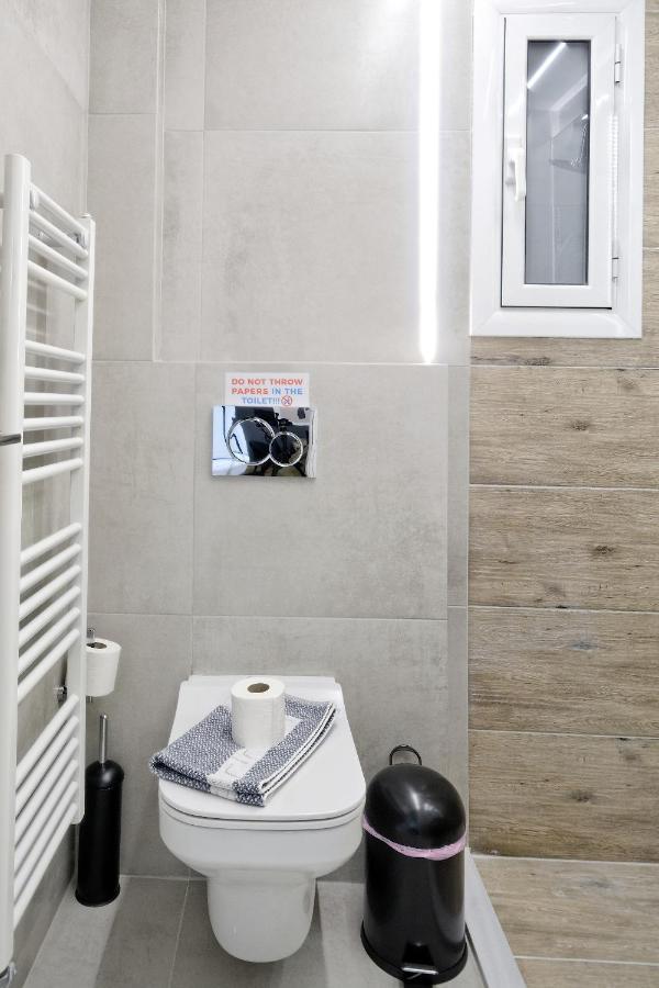 Elegant Big Apartment In Athens Center With Balcony Eksteriør billede