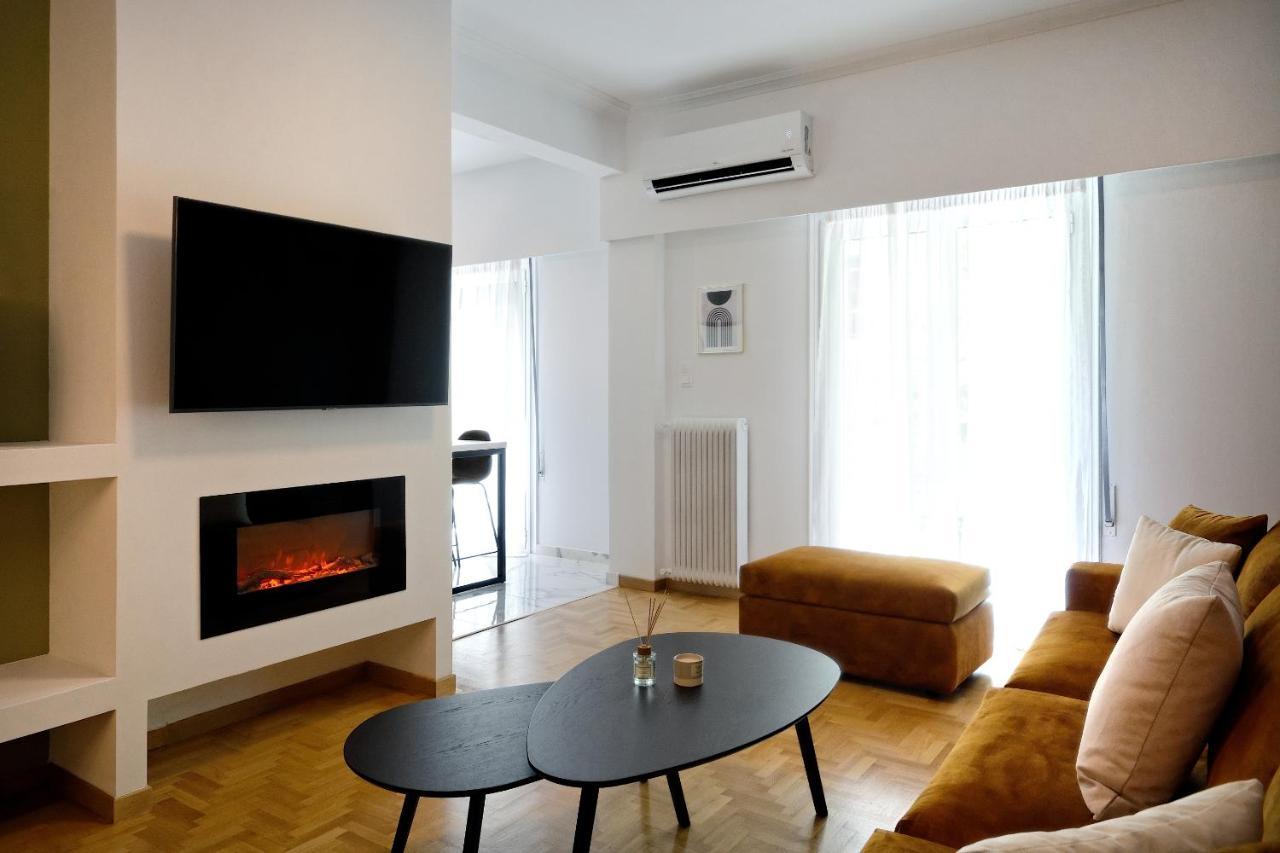 Elegant Big Apartment In Athens Center With Balcony Eksteriør billede