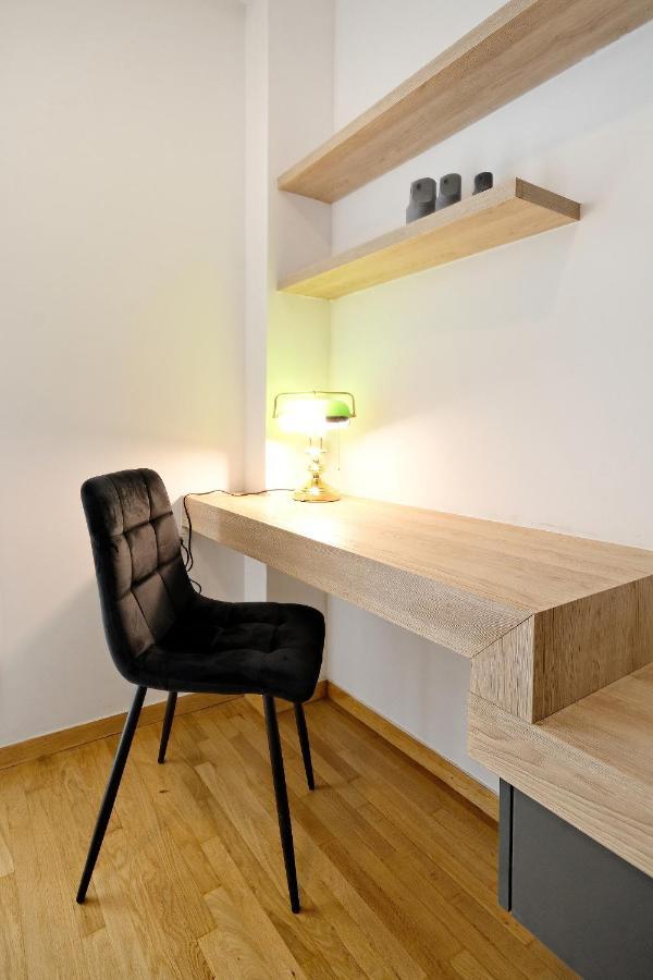 Elegant Big Apartment In Athens Center With Balcony Eksteriør billede